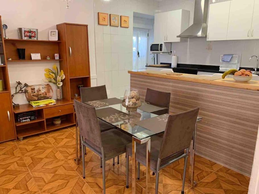 Apartamento Con Jardin Santander Bagian luar foto